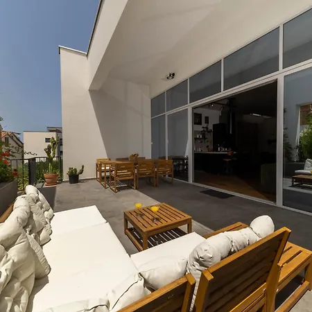 Zen House زادار