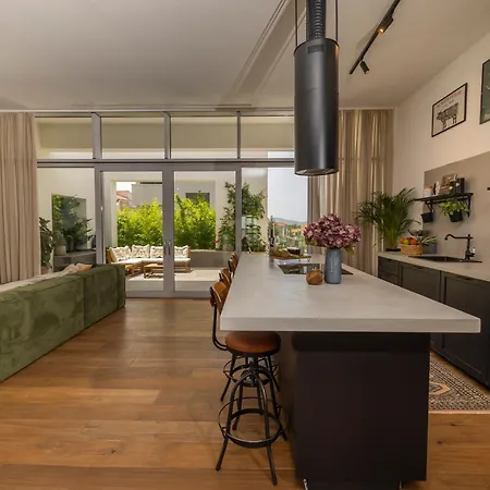 Vila Zen House *
