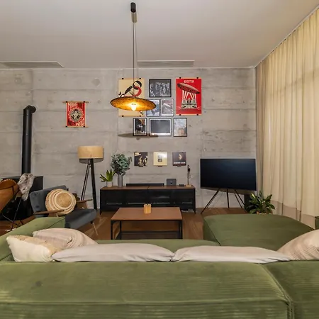 Zen House Villa *