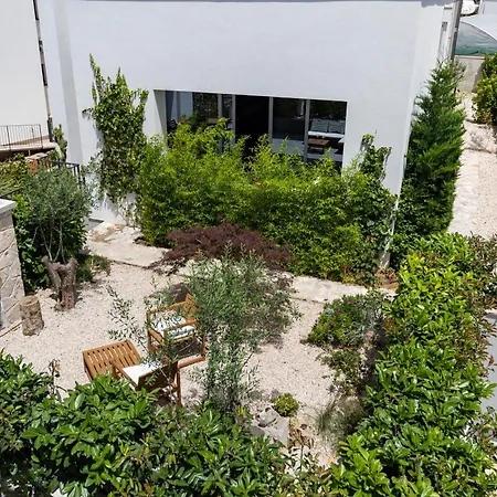 ヴィラ Zen House