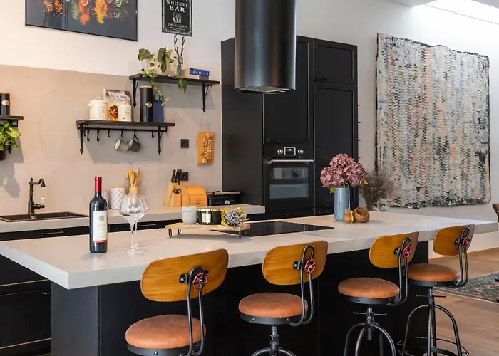 Zen House * Ζαντάρ